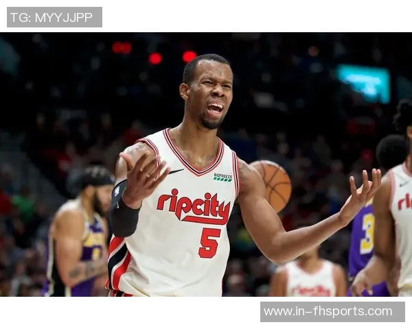 开拓者阵容失衡缺乏未来方向交易截止日需果断调整策略